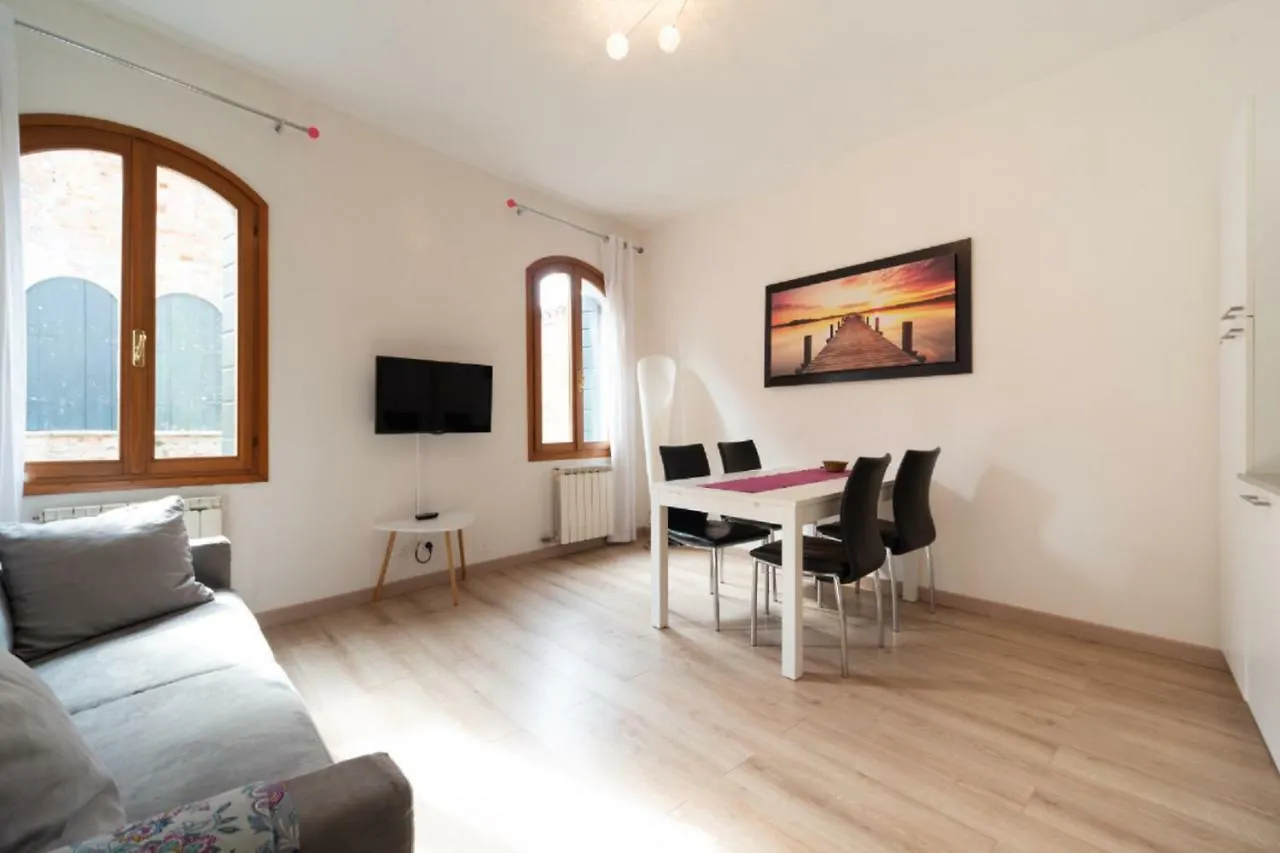 Tiziano Apartment Veneza Itália