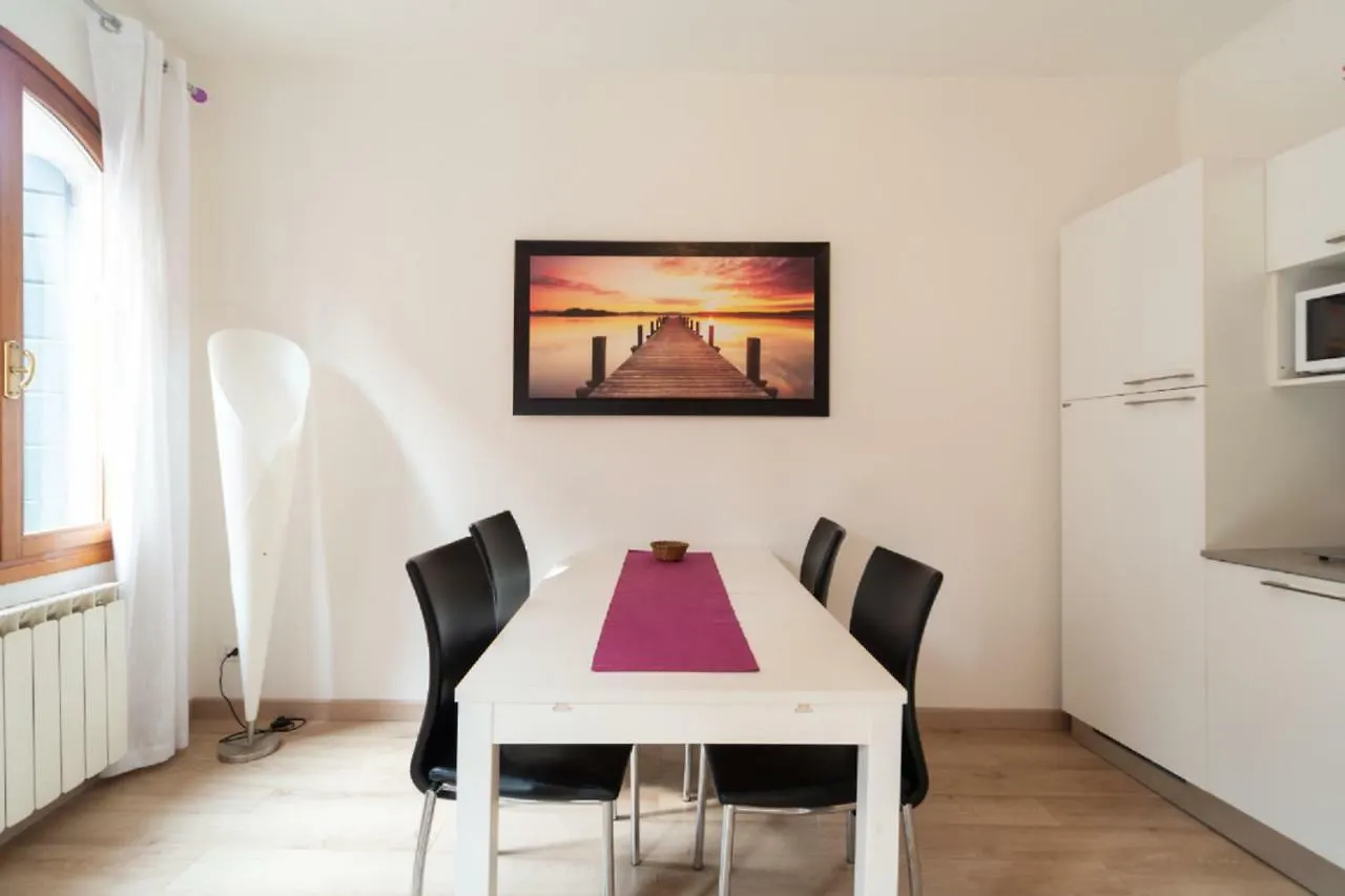 Tiziano Apartment Veneza